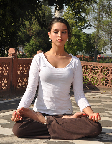 Dru meditation - Radha Patel meditating